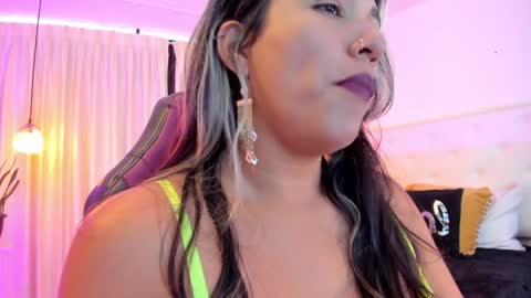              online show from February 2025 07:49:01 PM