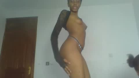 heilybunny online show from May 2026 12:00:01 PM
