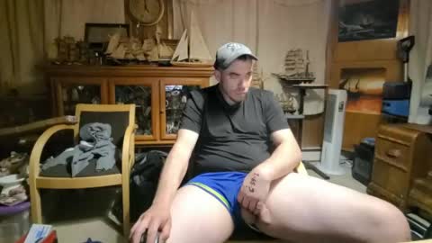 xxScubaStevexx online show from April 2026 05:00:02 AM