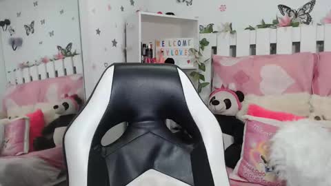 hella online show from December 2025 03:59:01 AM