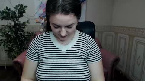 Helen Elliot online show from January 2025 09:59:01 AM