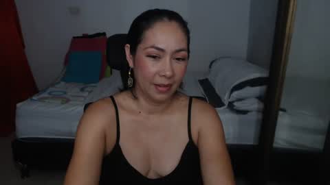 Snapshot of helen_lya chatting on July 2026 02:23:02 PM Helen online show from July 2026 02:23:02 PM