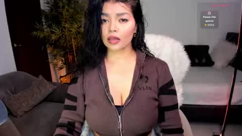 helen_miller online show from June 2026 06:04:02 AM