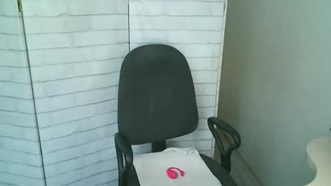 Helen online show from January 2026 05:23:02 AM