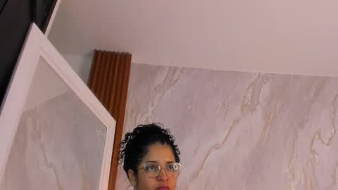 Helena Santos  online show from March 2026 11:29:02 AM