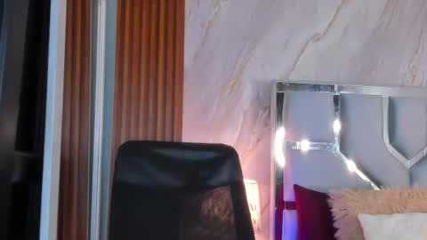 Snapshot of helena_santos01 chatting on July 2026 10:40:01 AM Helena Santos online show from July 2026 10:40:01 AM