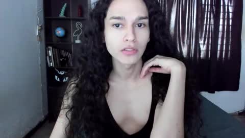 Snapshot of helena_spellman chatting on June 2026 04:40:01 PM helena_spellman online show from June 2026 04:40:01 PM