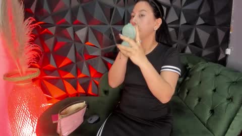 Helena Saenz online show from January 2026 12:29:02 PM