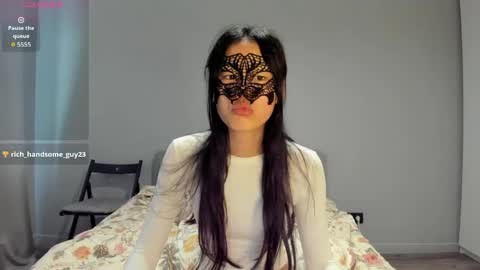Snapshot of helenblazetrt chatting on May 2026 02:09:02 AM Hi I am Helen online show from May 2026 02:09:02 AM