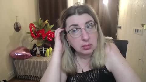 helenenigma online show from February 2025 01:46:02 AM