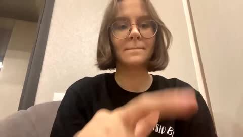 Vicky online show from April 2026 08:00:02 PM