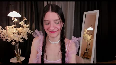 Helen online show from February 2025 04:14:01 AM