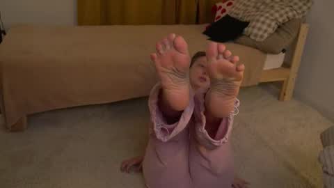 Helga online show from March 2026 12:44:01 PM