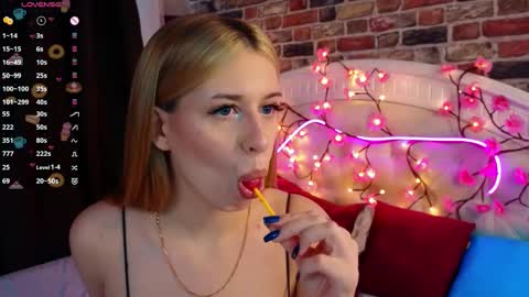 Bonnie3 online show from November 2025 09:03:01 AM