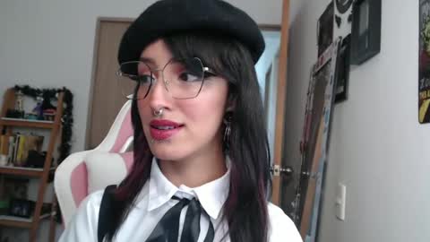 Snapshot of hell_666_xxx chatting on January 2025 08:37:01 PM cher online show from January 2025 08:37:01 PM