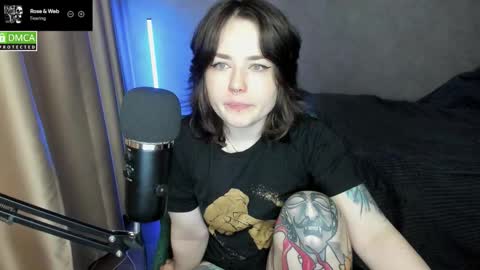 Red online show from December 2025 08:49:02 PM