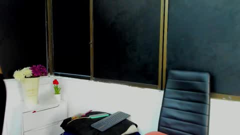 H E L L   AND  D A N T E online show from February 2026 11:23:02 PM