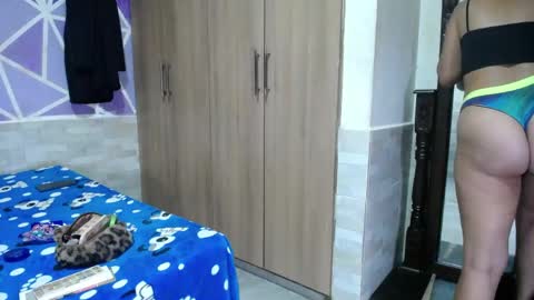 Snapshot of hellen_maya chatting on May 2026 07:52:02 PM hellen maya online show from May 2026 07:52:02 PM