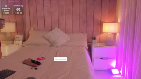 hellen_mckenzie online show from September 2025 03:54:01 AM
