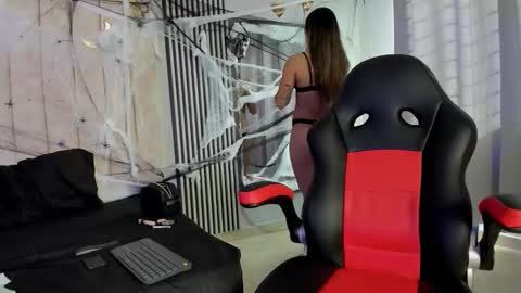 hellen_rice online show from October 2025 01:01:01 PM