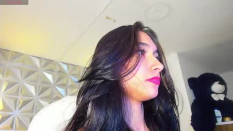 Snapshot of hellen_tease chatting on April 2026 05:30:01 PM Hellen online show from April 2026 05:30:01 PM
