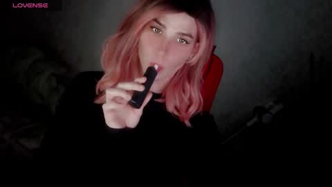 Helen Spellman online show from November 2025 01:28:01 PM