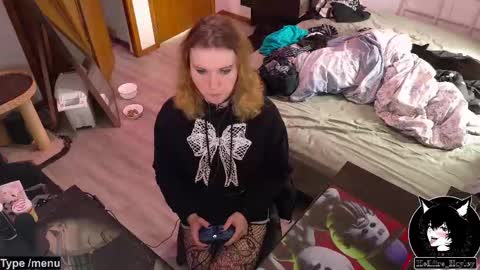 Snapshot of hellfire_girl chatting on April 2026 08:50:01 PM Hayley online show from April 2026 08:50:01 PM