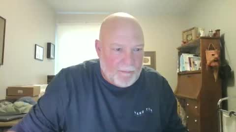 helloforfun111 online show from October 2025 02:29:02 PM