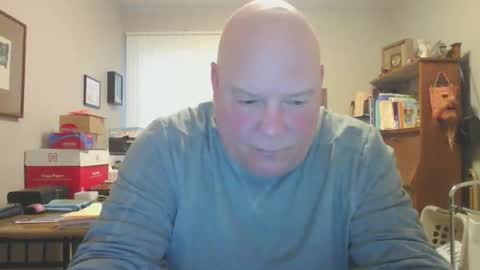 helloforfun111 online show from April 2026 10:46:01 AM