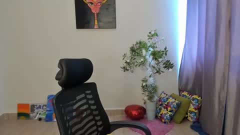 Sandy online show from December 2024 06:10:02 AM