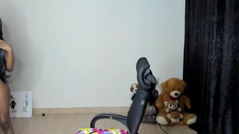 Sandy online show from February 2025 02:20:02 AM