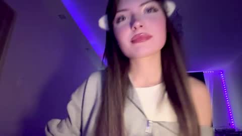 Snapshot of hellyluxury chatting on May 2026 03:09:02 PM hellyluxury online show from May 2026 03:09:02 PM