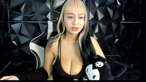 heluehorny13 online show from October 2025 04:20:02 AM