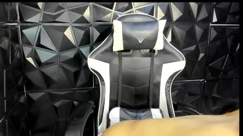 heluehorny13 online show from February 2026 05:11:01 PM