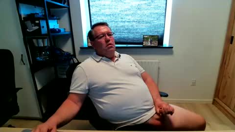 henrikrp1971 online show from June 2026 04:55:01 PM