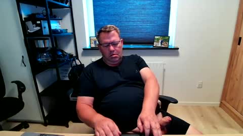 henrikrp1971 online show from July 2026 09:22:01 AM