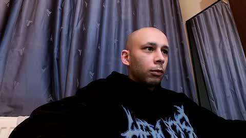 HenryAxe online show from January 2025 01:17:01 PM