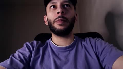 HenryAxe online show from November 2025 09:31:01 AM