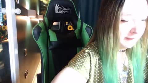 Snapshot of hentaishiing chatting on June 2026 01:20:02 PM Hentaishiing online show from June 2026 01:20:02 PM