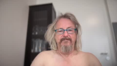 Snapshot of herbiebaby chatting on December 2024 10:34:01 AM herbiebaby online show from December 2024 10:34:01 AM