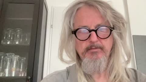 Snapshot of herbiebaby chatting on April 2026 11:26:01 AM herbiebaby online show from April 2026 11:26:01 AM