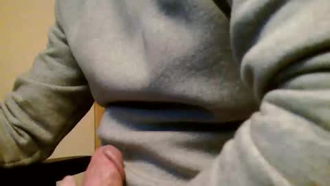 Snapshot of heretost chatting on February 2026 12:42:01 AM mr D online show from February 2026 12:42:01 AM