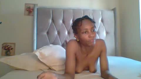 Snapshot of hergirl6 chatting on April 2026 07:16:01 AM Miah Jay online show from April 2026 07:16:01 AM