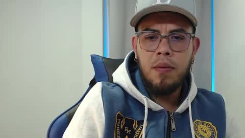 herick_baker online show from April 2026 08:28:02 PM