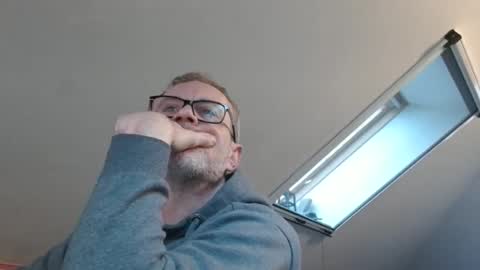 Snapshot of hering76 chatting on March 2026 07:25:02 AM hering76 online show from March 2026 07:25:02 AM