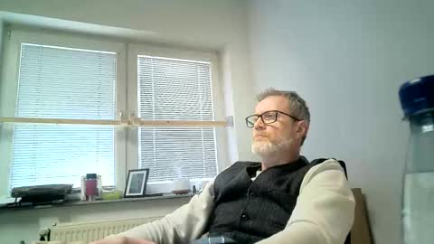 Snapshot of hering76 chatting on March 2026 10:38:01 AM hering76 online show from March 2026 10:38:01 AM