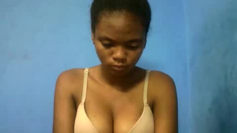 herisse01 online show from April 2026 04:15:01 AM