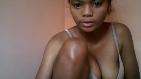 Snapshot of herisse01 chatting on May 2026 08:43:02 AM herisse01 online show from May 2026 08:43:02 AM