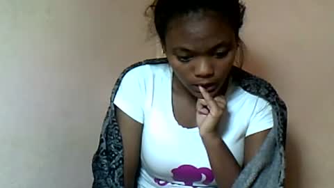 herisse01 online show from June 2026 11:18:02 PM