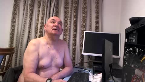 Snapshot of hermeneutika chatting on January 2025 06:05:01 AM mature online show from January 2025 06:05:01 AM